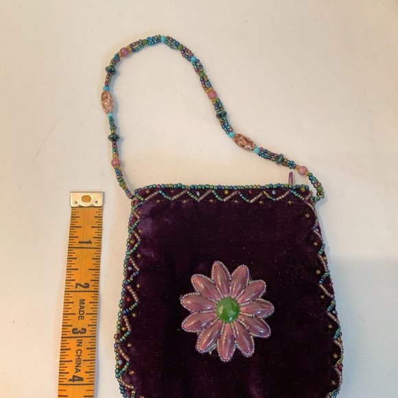 small beaded velvet purse wine colored with purple and green excellent condition - Picture 4 of 9